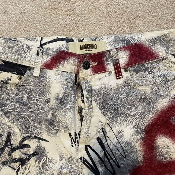 Moschino Graffiti Jeans. Limited Addition. Waist 29-30 Leg 30. - Picture 5 of 6